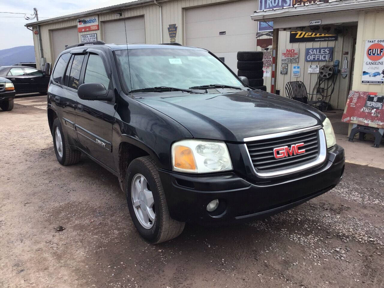 Black 2003 GMC Envoy SLT SLT 4dr SUV 1