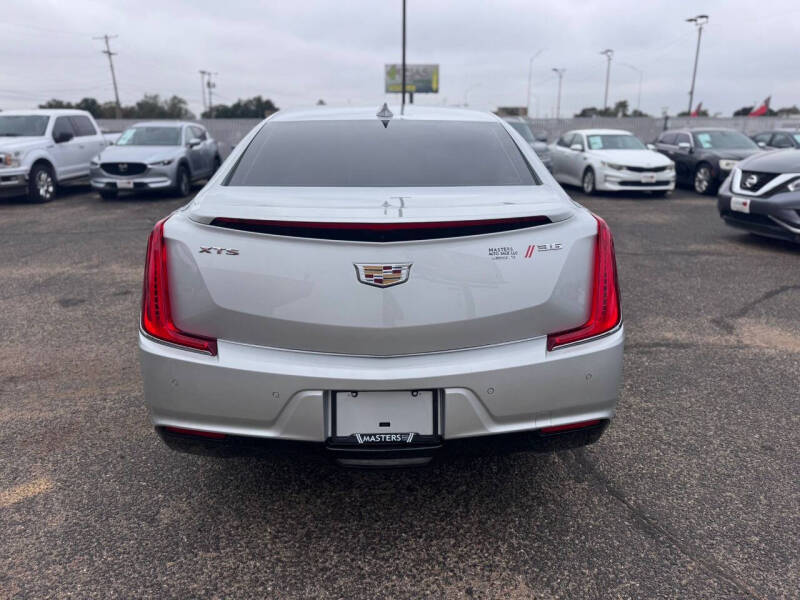 2018 Cadillac XTS Standard
