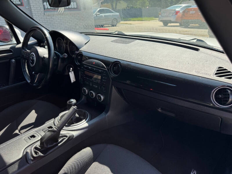 2013 Mazda MX-5 Miata Sport