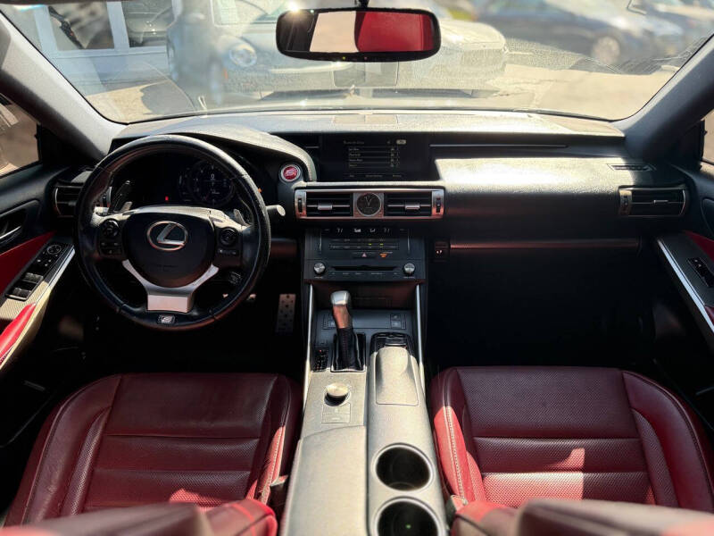 2015 Lexus IS 250 Crafted Line