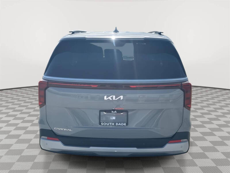 2026 Kia Carnival EX