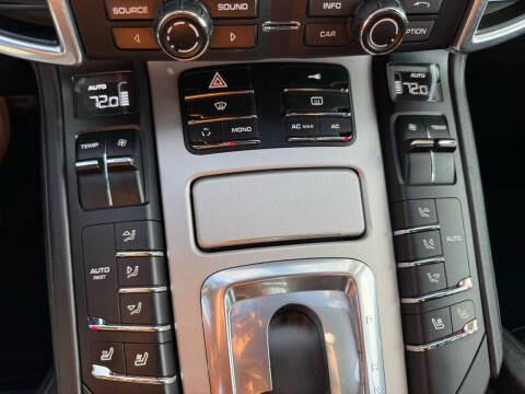 2012 Porsche Cayenne Turbo