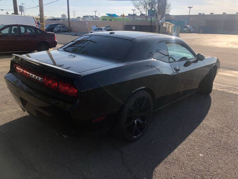 2012 Dodge Challenger SXT