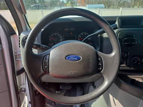 2014 Ford E-Series E-350 SD XL