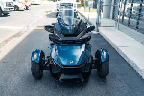 2022 Can-Am Spyder RT SE6