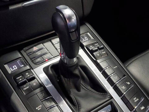 2017 Porsche Macan S