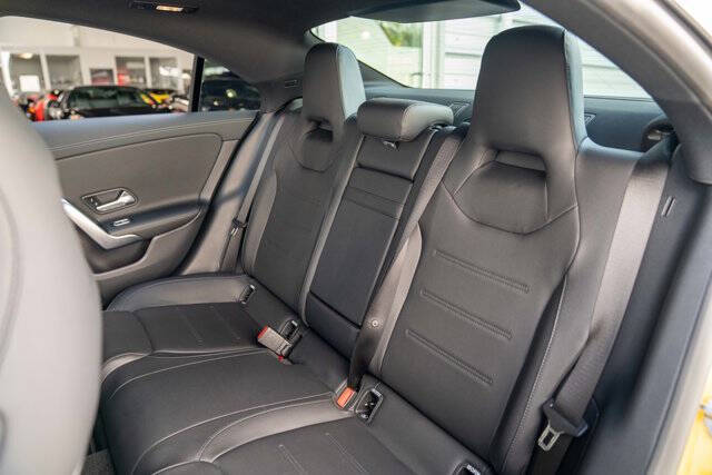 2020 Mercedes-Benz CLA 29