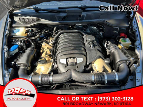 2013 Porsche Cayenne GTS