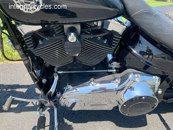 2015 Harley-Davidson Breakout