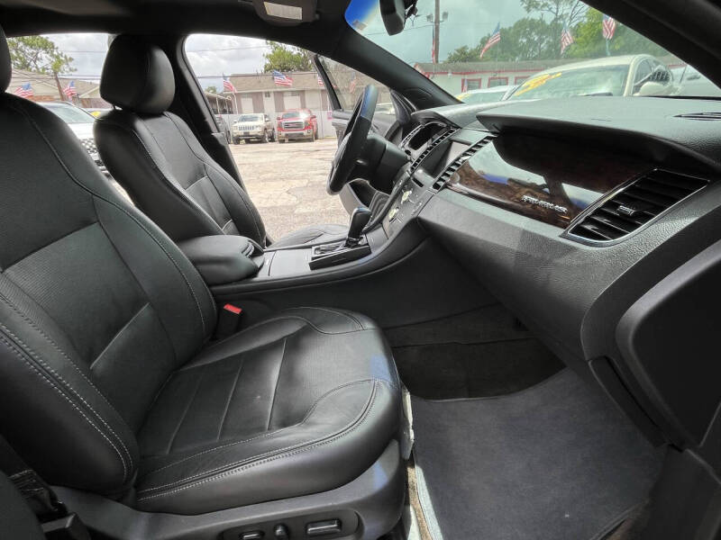 2015 Ford Taurus Limited