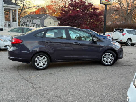 2013 Ford Fiesta SE