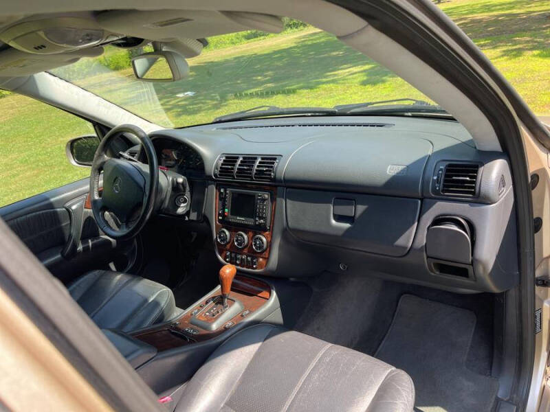 2002 Mercedes-Benz M-Class ML 320
