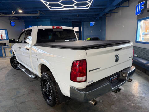 2016 RAM 1500 SLT