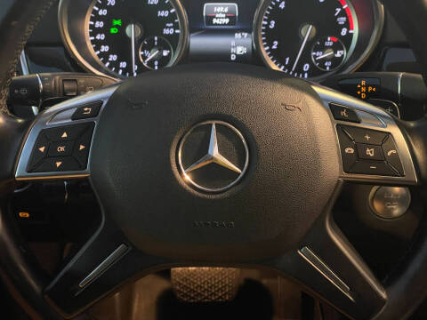 2015 Mercedes-Benz GL-Class GL 550 4MATIC