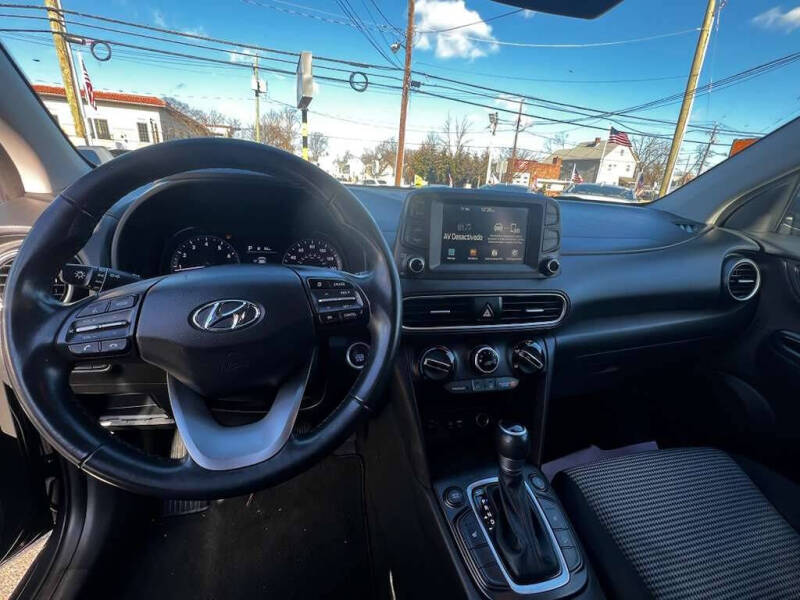 2020 Hyundai Kona SEL