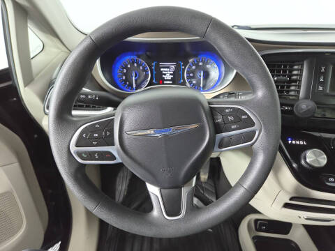 2017 Chrysler Pacifica LX