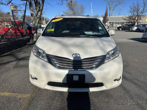 2015 Toyota Sienna XLE 7-Passenger