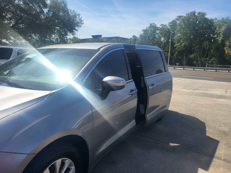 2017 Chrysler Pacifica Touring