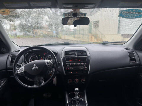 2011 Mitsubishi Outlander Sport ES