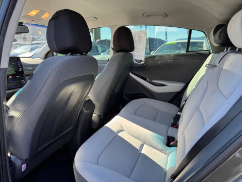 2022 Hyundai Ioniq Hybrid SE