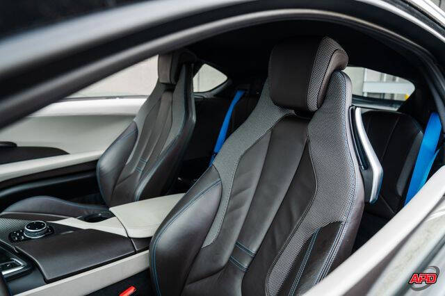 2014 BMW i8