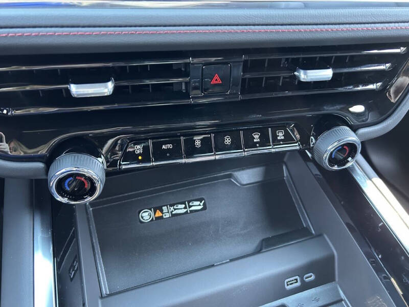 2025 Chevrolet Tahoe RST