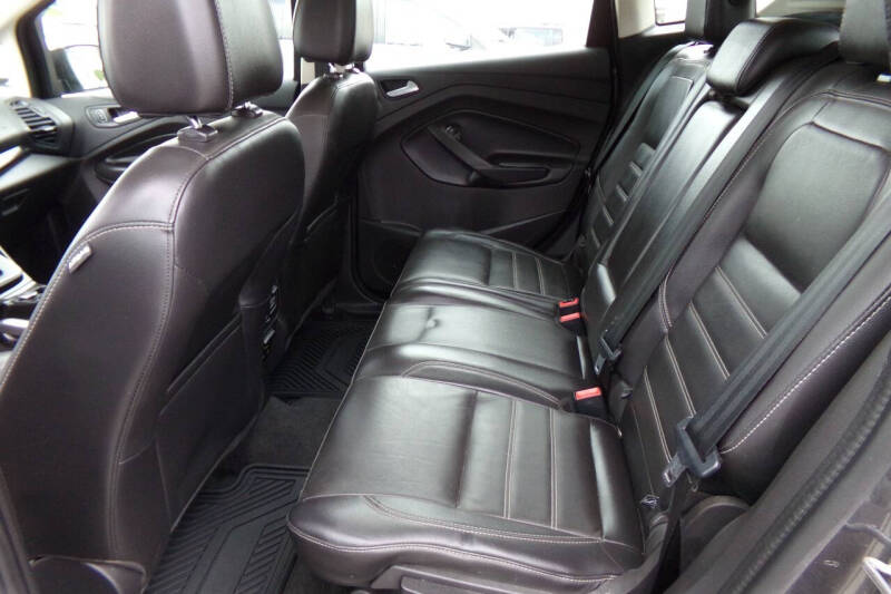 2017 Ford C-MAX Hybrid Titanium