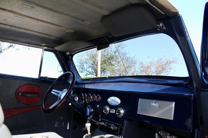 1946 Ford Super Deluxe
