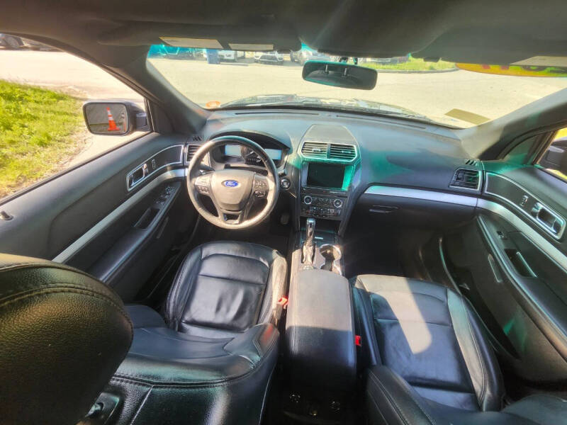 2017 Ford Explorer XLT