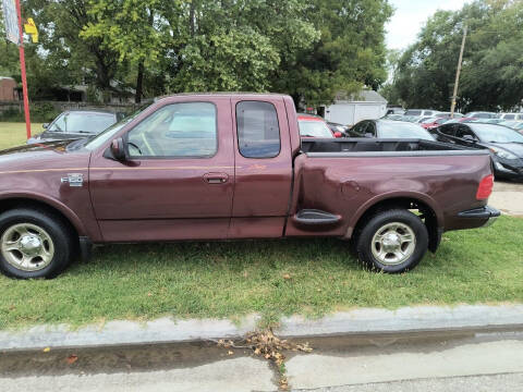 2000 Ford F-150 for sale at D and D Auto Sales in Topeka KS