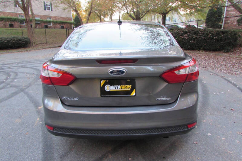 2013 Ford Focus SE photo 5