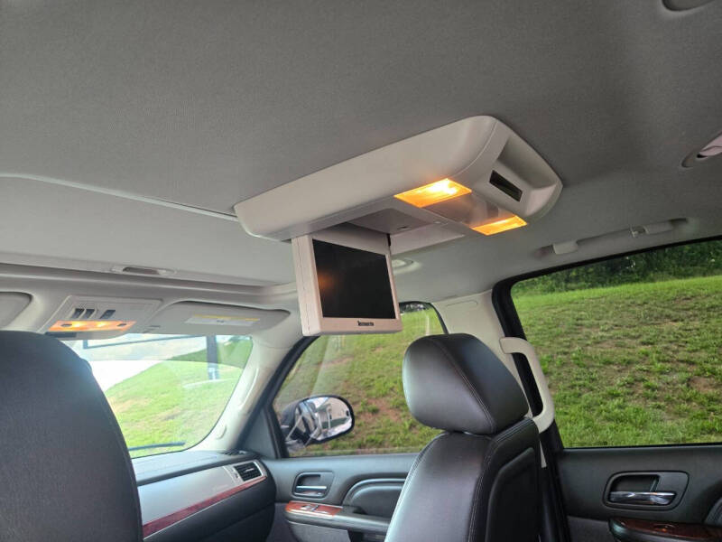 2014 Cadillac Escalade Luxury