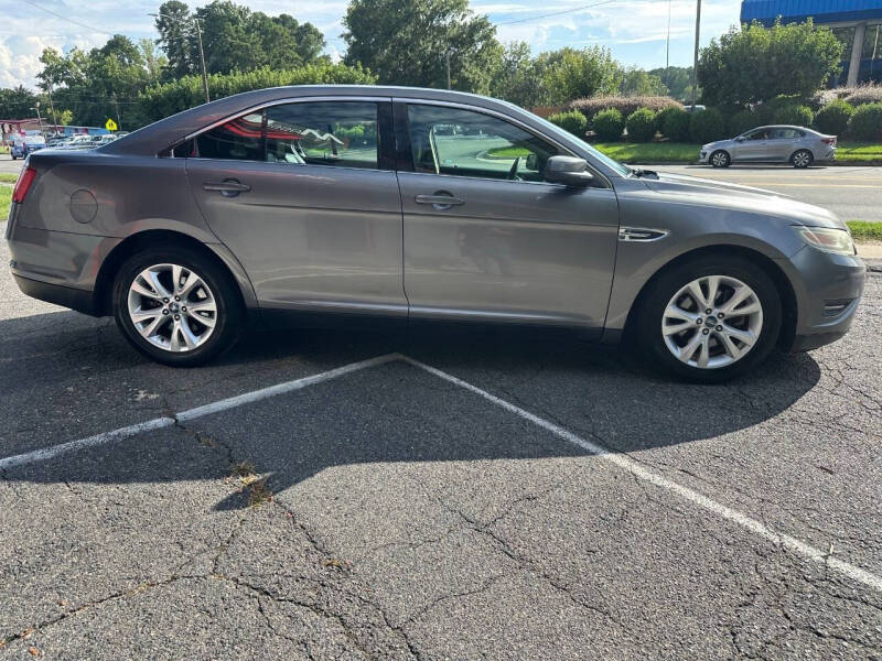 2012 Ford Taurus SEL