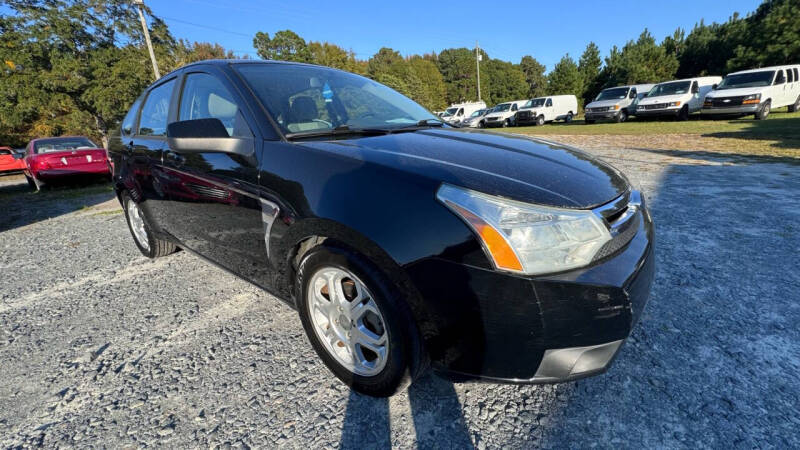 2008 Ford Focus SE photo 2