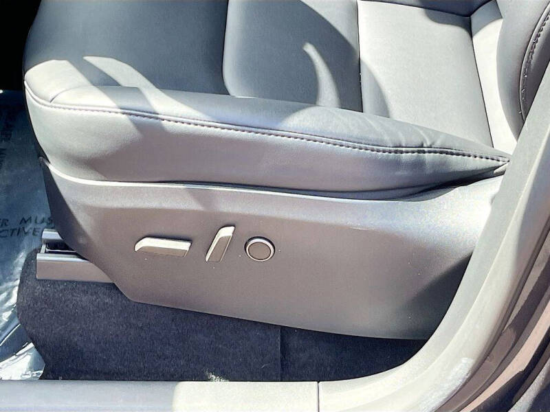 2024 Tesla Model Y Performance