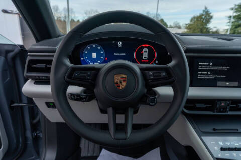 2025 Porsche Macan 4S Electric
