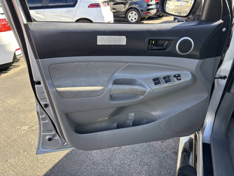 2005 Toyota Tacoma PreRunner V6