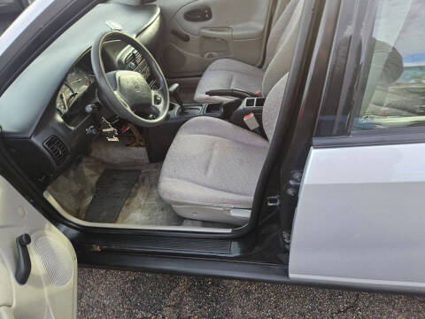 2001 Saturn S-Series SL1