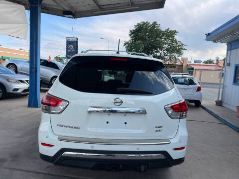 2015 Nissan Pathfinder SL