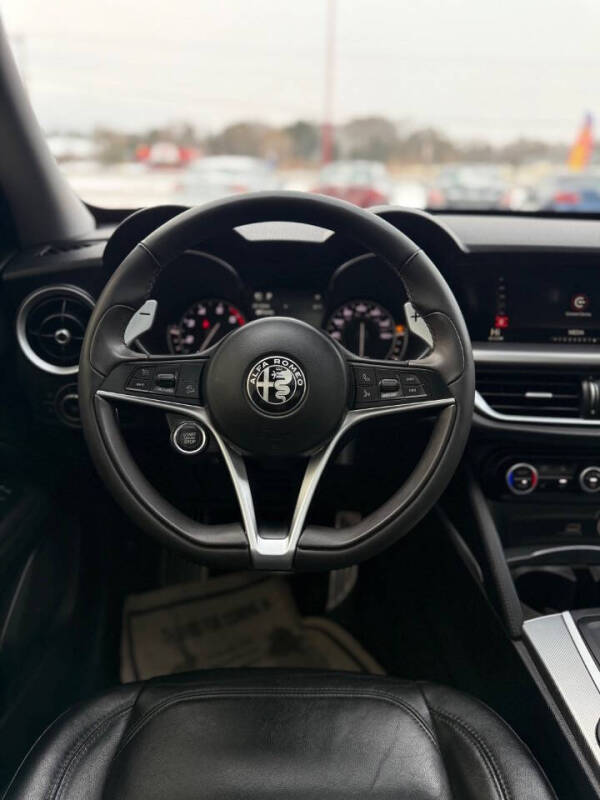 2018 Alfa Romeo Stelvio Sport