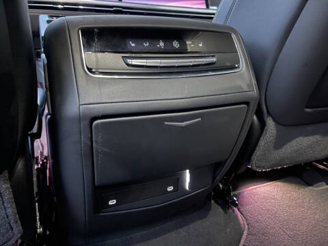 2025 Cadillac Escalade Luxury