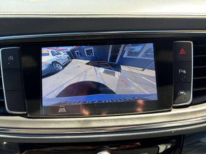 2022 Buick Enclave Essence