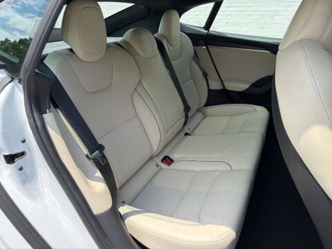 2021 Tesla Model S Plaid