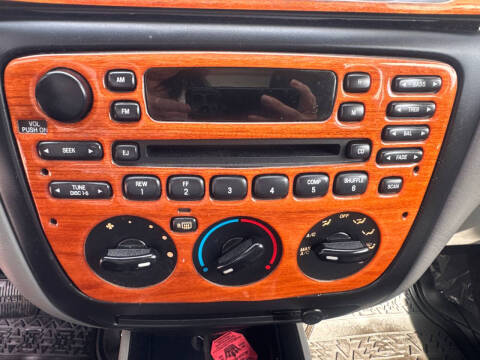 2001 Ford Taurus SE