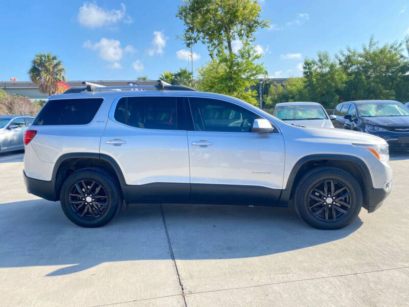 2019 GMC Acadia SLT-1