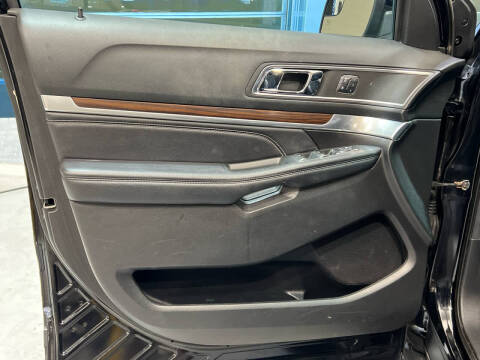 2017 Ford Explorer Limited