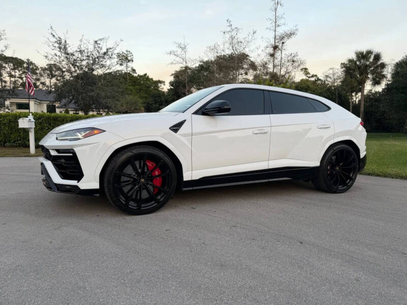 2022 Lamborghini Urus