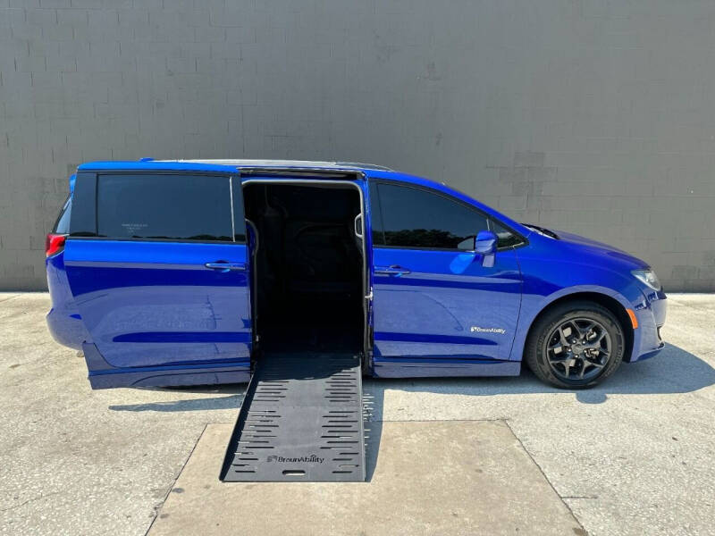 2018 Chrysler Pacifica Touring L