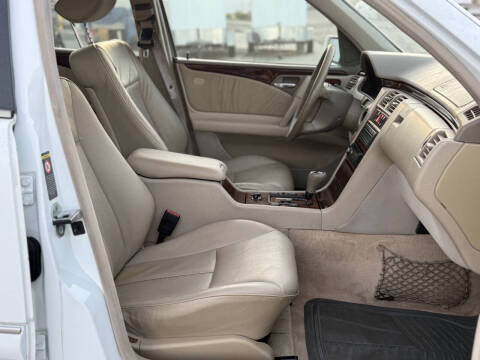 1999 Mercedes-Benz E-Class E 320