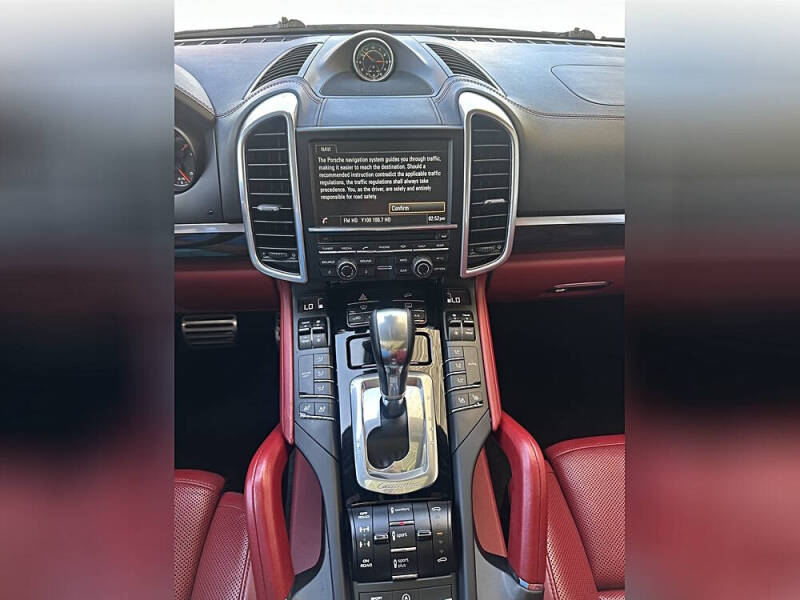 2016 Porsche Cayenne GTS